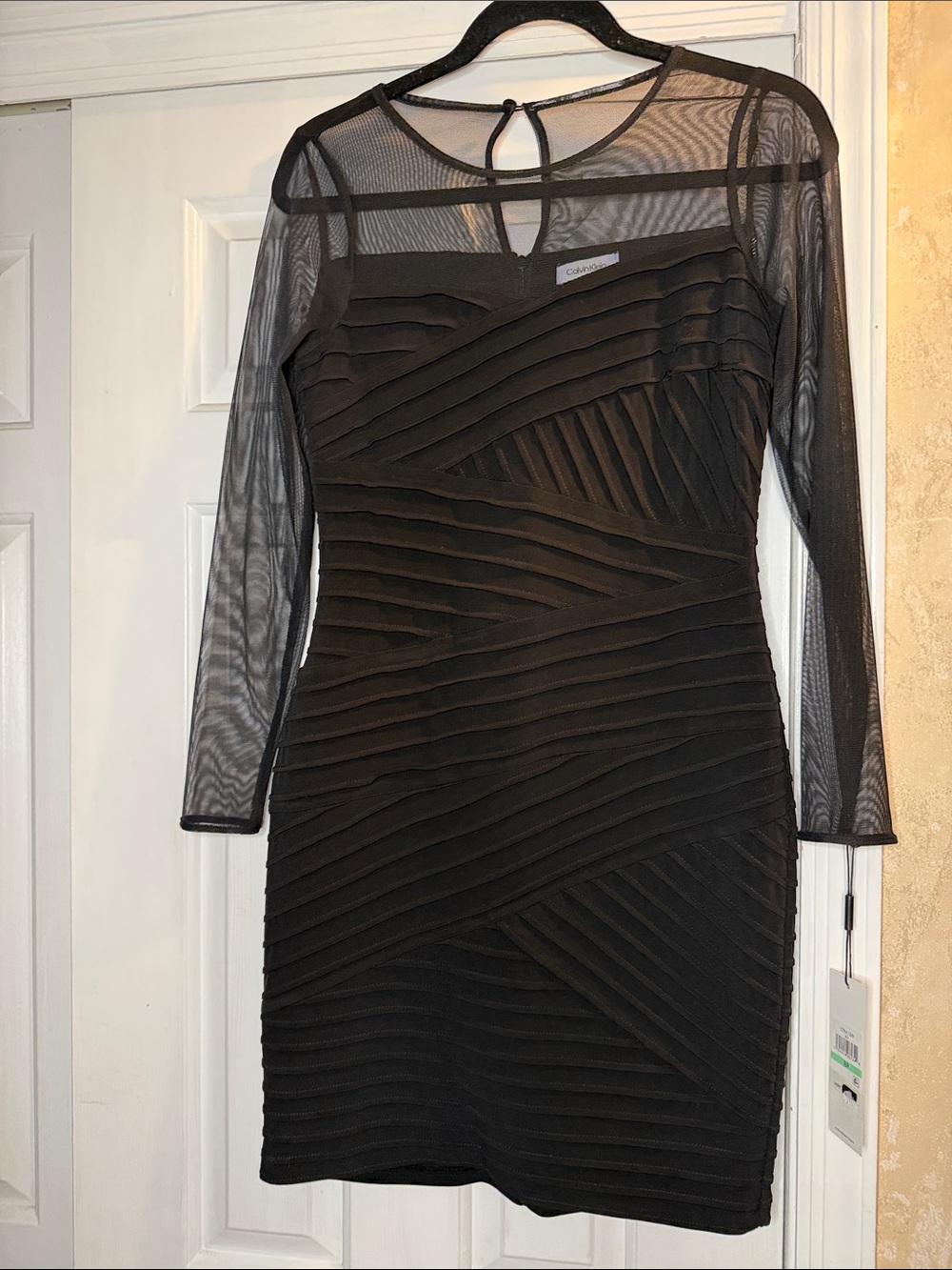 Calvin Klein Elegant Black Long-Sleeve Mesh Cocktail Dress
